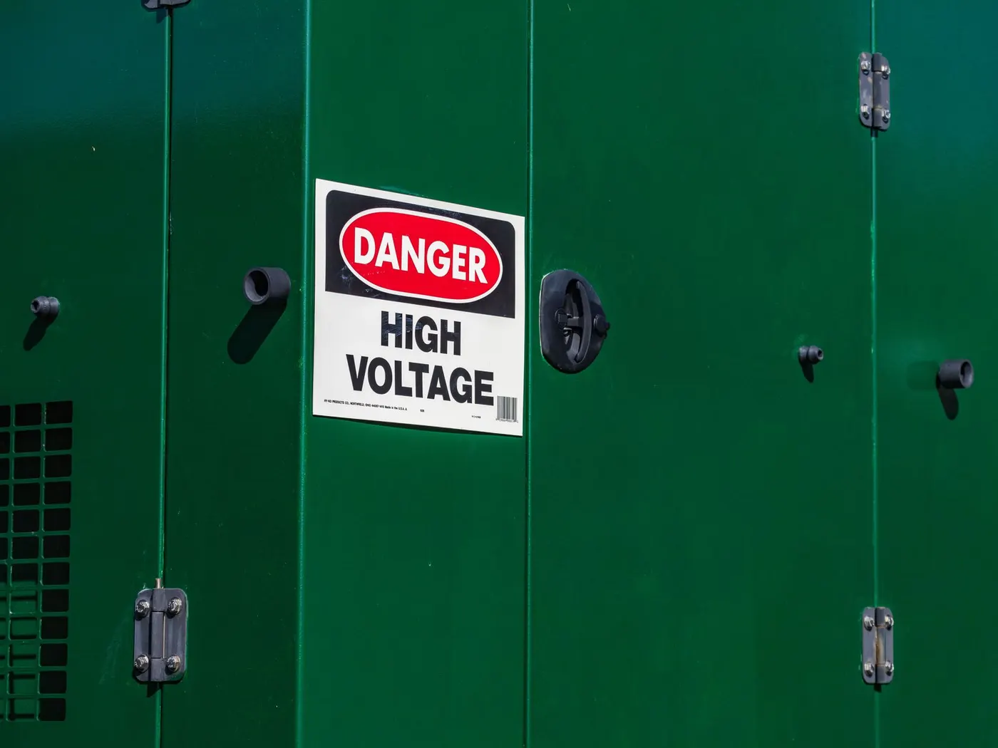 Changeover Switches: Connecting a Generator or Inverter to Your DB Board Safely