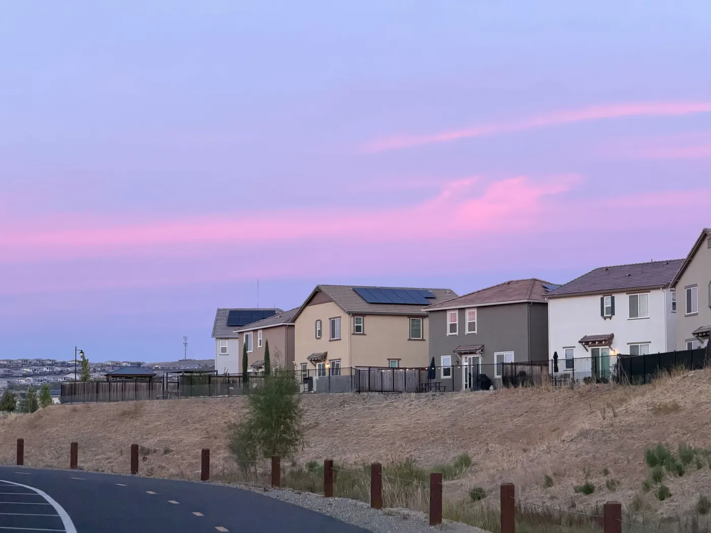 Huawei vs GoodWe Hybrid Inverters: Which Suits Your Home?